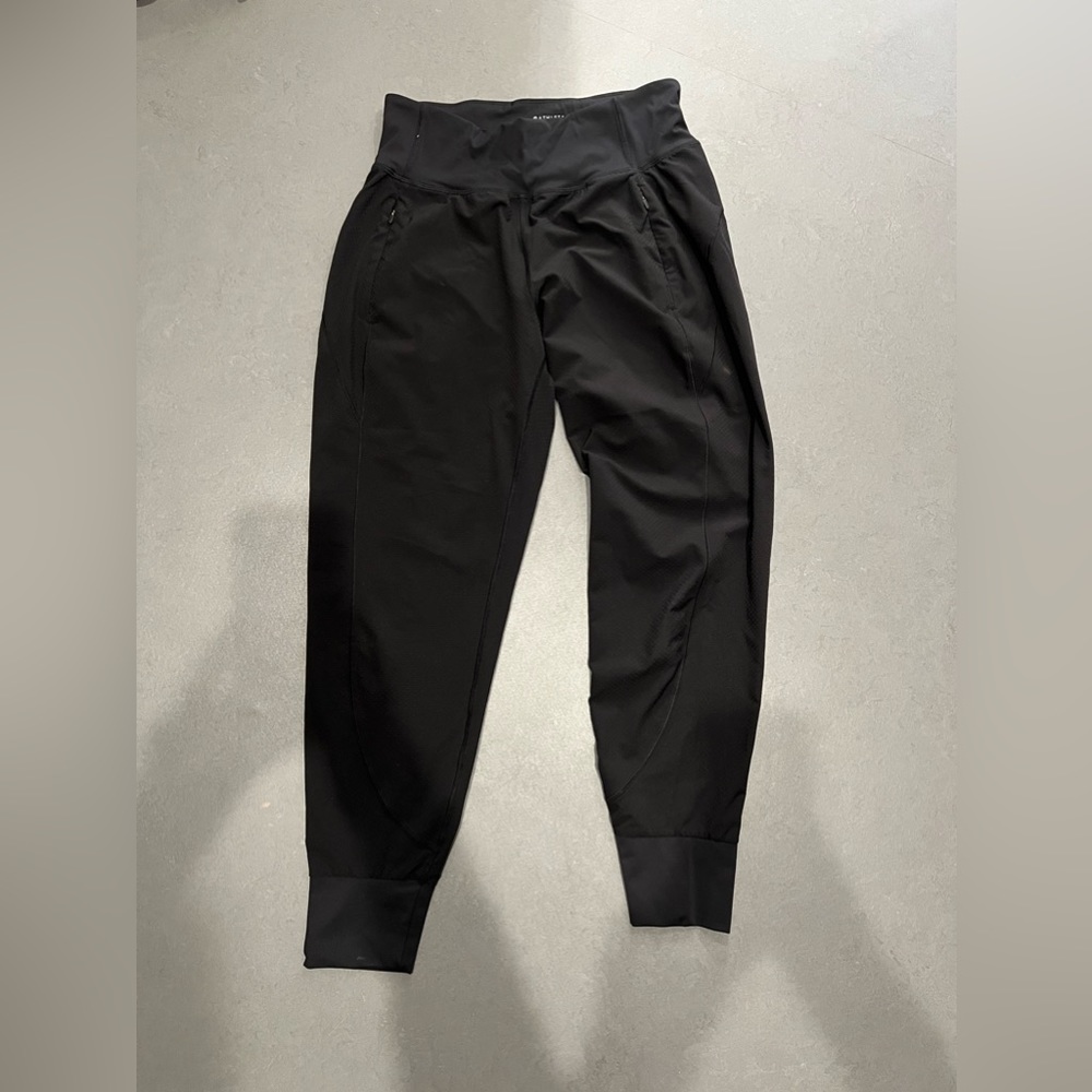 Athleta distance jogger